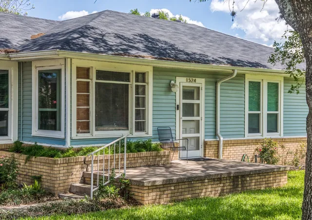 Photo 3 of Single family home for sale at 1524 Highway 159 W, Bellville, TX 77418 | MLS# 28510186 | Listing updated on 2026-09-16