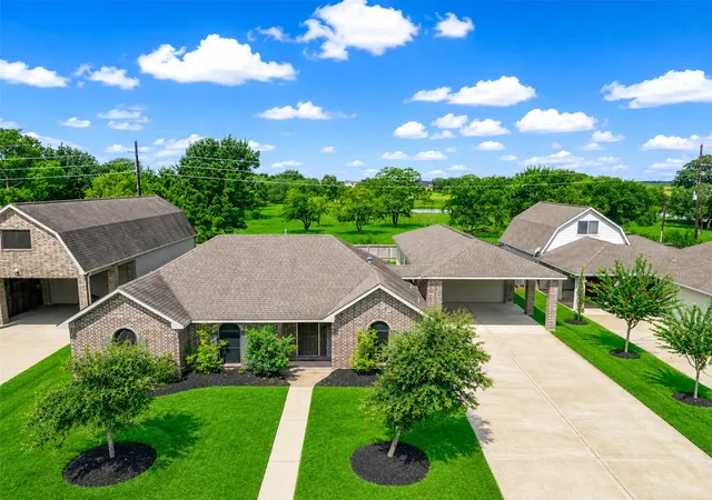 3rd image of 6514 Marble Falls Ln, Manvel, TX 77578 | MLS# 42082516