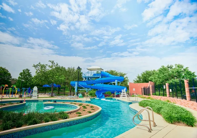 3rd image of 2438 Plantation Bend Dr, Sugar Land, TX 77478 | MLS# 81776071