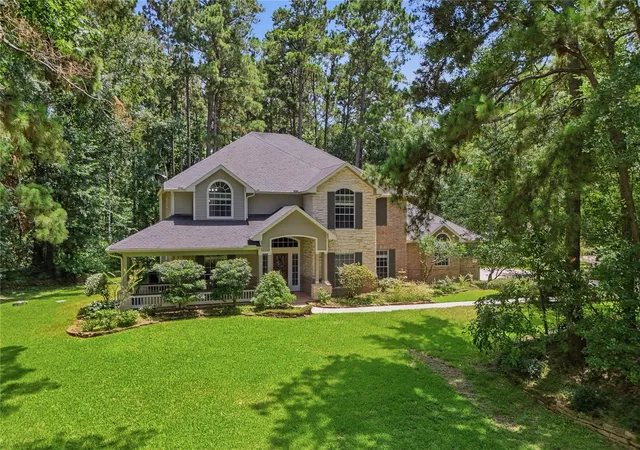 Photo 2 of Single family home for sale at 8766 Skyline Ln, Conroe, TX 77302 | MLS# 43928122 | Listing updated on 2026-08-11