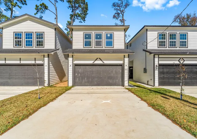 Photo 1 of Single family home for sale at 8157 Crestview Dr, Houston, TX 77028 | MLS# 72342097 | Listing updated on 2026-09-17