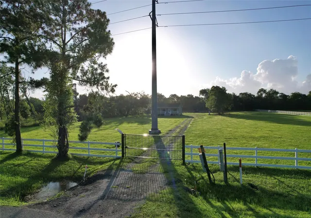 Photo 2 of Land for sale at 2148 County Rd 654 St, Brazoria, TX 77422 | MLS# 40603110 | Listing updated on 2026-06-14