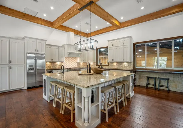 Homes for sale in Hallettsville, TX | 4053 County Road 158, Hallettsville, TX 77964 | MLS# 16972146