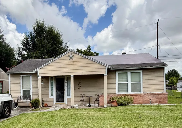 Photo 1 of Sale Pending at 5047 Idaho St, Houston, TX 77021 | MLS# 82817772 | Listing updated on 2026-09-09