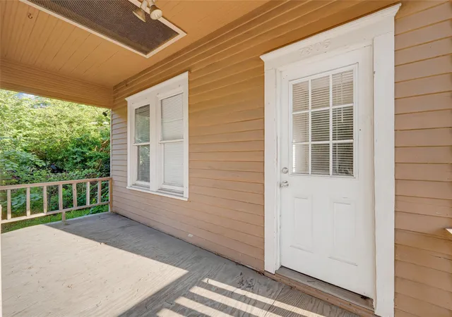 4th image of 7305 Tremper St, Houston, TX 77020 | MLS# 44956868