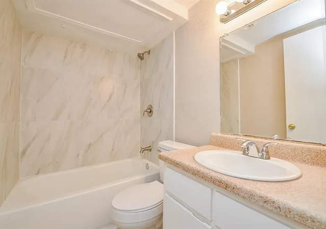 2nd image of 1950 Spenwick Dr, Houston, TX 77055