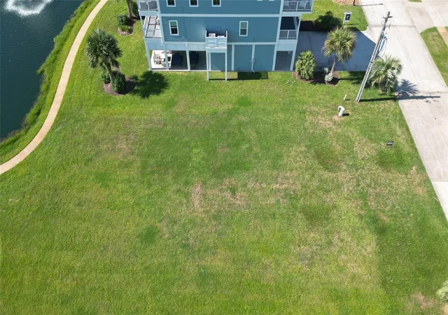 Photo 3 of Land for sale at 26707 Bay Water Dr, Galveston, TX 77554 | MLS# 34609413 | Listing updated on 2025-09-30