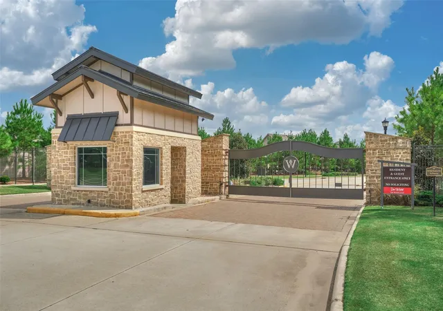 3rd image of 108 Wild Wick Wy, Spring, TX 77382 | MLS# 87850409