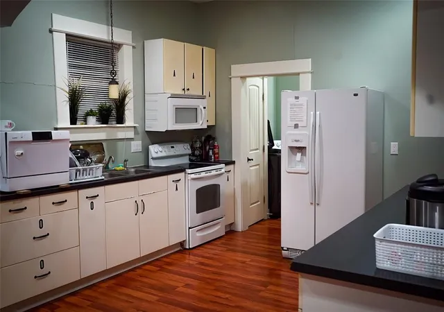 4th image of 2715 Monterey St, San Antonio, TX 78207 | MLS# 65713517