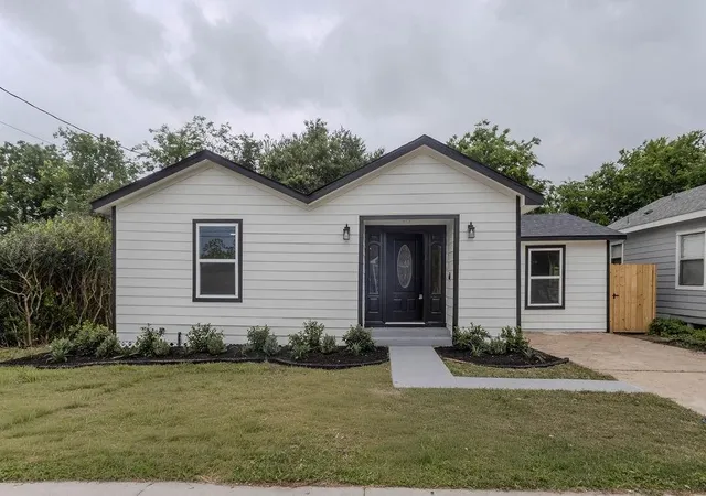 Photo 1 of Single family home for sale at 7912 Ford St, Houston, TX 77012 | MLS# 34922707 | Listing updated on 2026-07-18