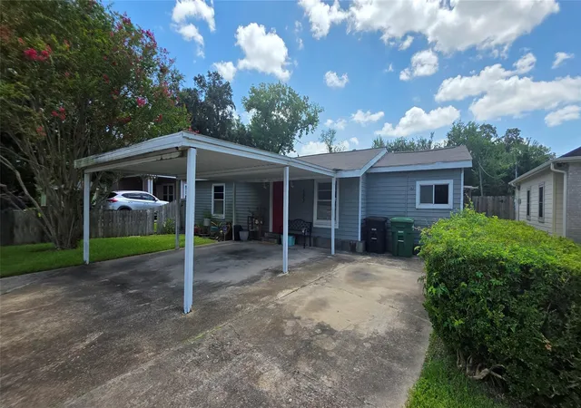 2nd image of 1075 Marjorie St, Houston, TX 77088 | MLS# 66456429