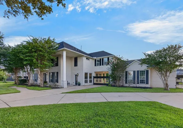 Photo 3 of Single family home for sale at 3203 Lakes Of Katy Ln, Katy, TX 77493 | MLS# 34709451 | Listing updated on 2026-09-16