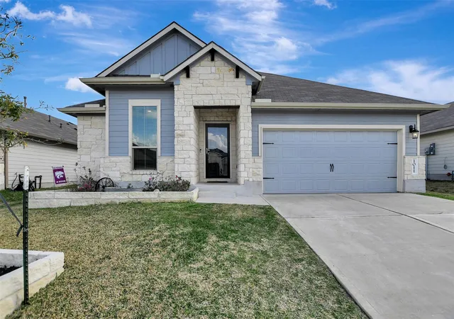 Homes for sale in Brenham, TX | 1011 Davy St, Brenham, TX 77833 | MLS# 30124645