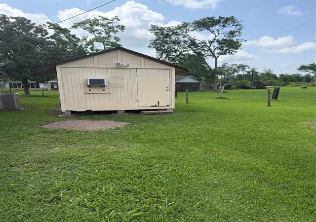 Photo 4 of Single family home for sale at 139 Scout Rd, Freeport, TX 77541 | MLS# 71054866 | Listing updated on 2026-08-17