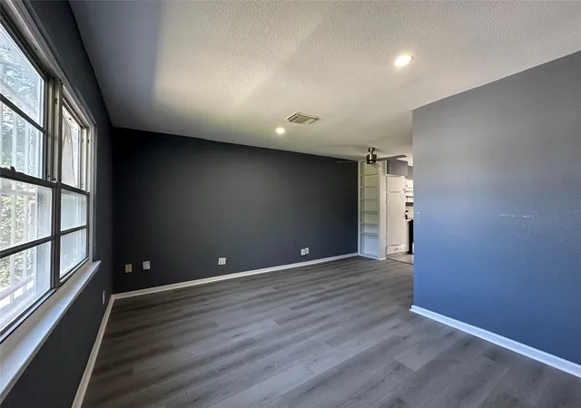 2nd image of 10313 Chesterfield Dr, Houston, TX 77051 | MLS# 58863792