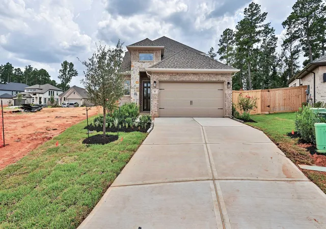 Photo 1 of Single family home for sale at 501 Abcot Ranger Ct, Willis, TX 77318 | MLS# 13598305 | Listing updated on 2026-09-21
