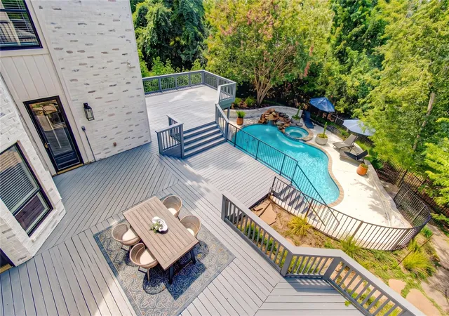 3rd image of 806 Herdsman Dr, Houston, TX 77079 | MLS# 20058923