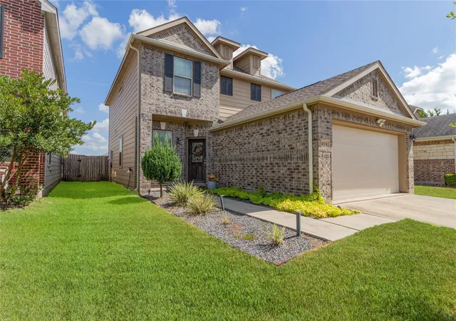 2nd image of 10731 Sun River Falls Dr, Humble, TX 77396 | MLS# 37719561