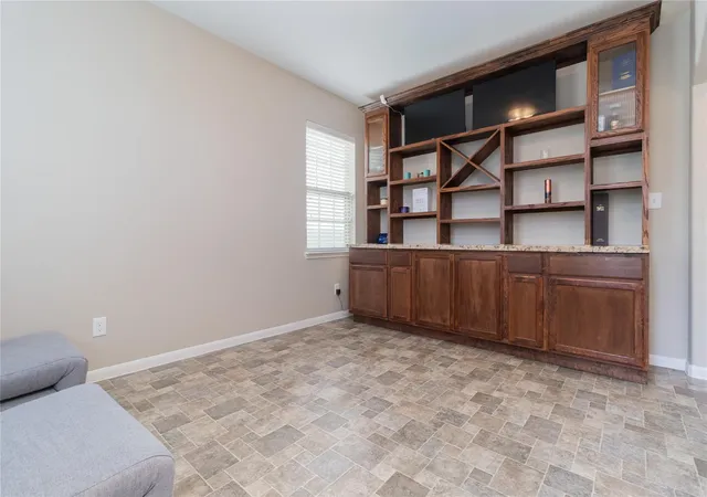 Photo 4 of Single family home for sale at 10731 Sun River Fls Dr, Humble, TX 77396 | MLS# 37719561 | Listing updated on 2026-09-05