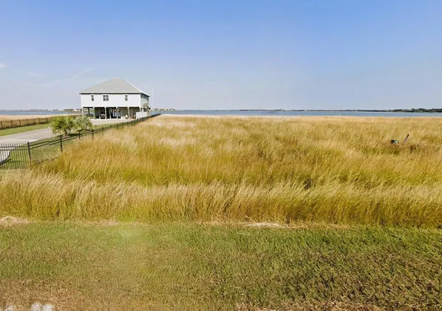 5th image of 836 Windswept Dr, Port Lavaca, TX 77979 | MLS# 83356299