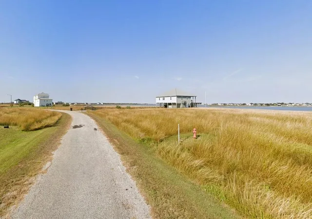 6th image of 836 Windswept Dr, Port Lavaca, TX 77979 | MLS# 83356299