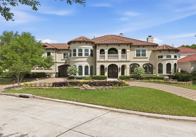 Photo 2 of Single family home for sale at 14302 Belle River Ln, Houston, TX 77077 | MLS# 78040090 | Listing updated on 2026-09-08