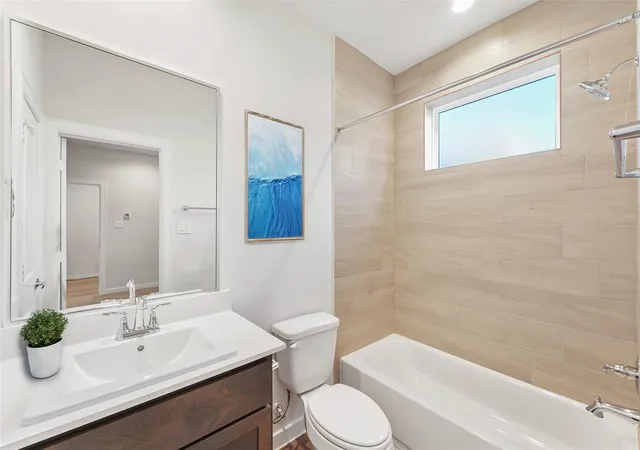 3rd image of 1013 Erin St #S, Houston, TX 77009 | MLS# 97513620