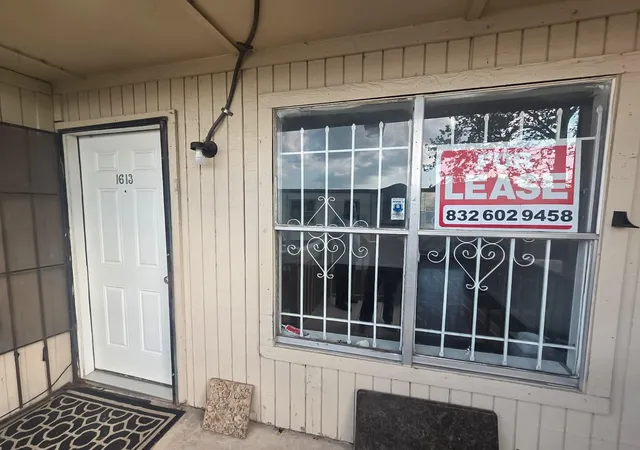 1st image of 9898 Club Creek Dr #1613, Houston, TX 77036 | MLS# 38728985