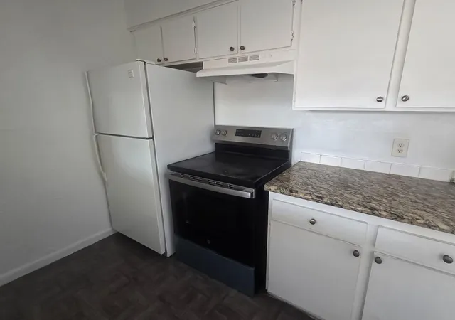 4th image of 9898 Club Creek Dr #1613, Houston, TX 77036 | MLS# 38728985