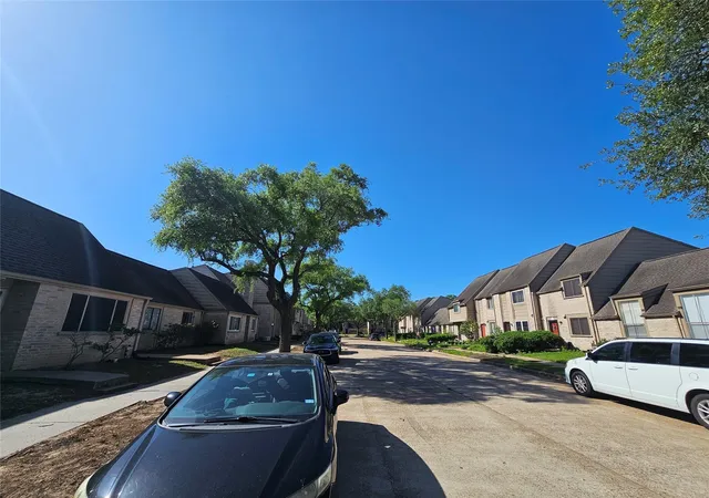 Photo 3 of Townhouse for sale at 6476 Alisa Ln #615, Houston, TX 77084 | MLS# 13679311 | Listing updated on 2026-07-23
