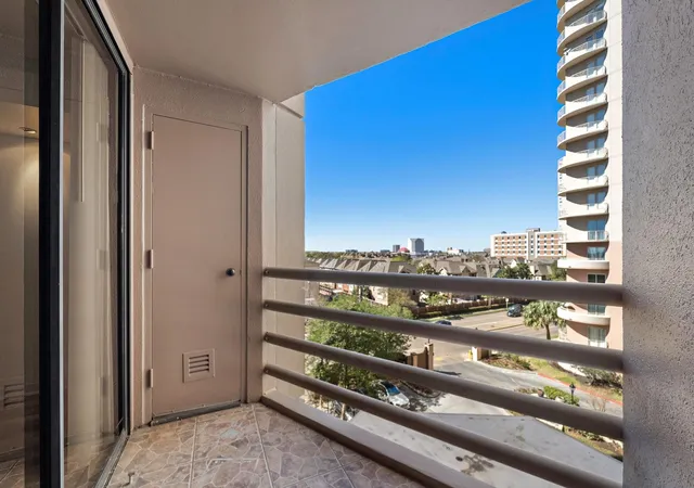 2nd image of 3525 Sage Rd, Houston, TX 77056