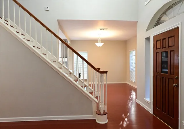 Photo 4 of Single family home for sale at 2339 Bent River Dr, Sugar Land, TX 77479 | MLS# 57789337 | Listing updated on 2026-09-21