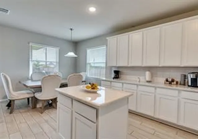 Photo 4 of Single family home for sale at 10602 Sunrise Park Ln, Humble, TX 77396 | MLS# 60795518 | Listing updated on 2026-09-16