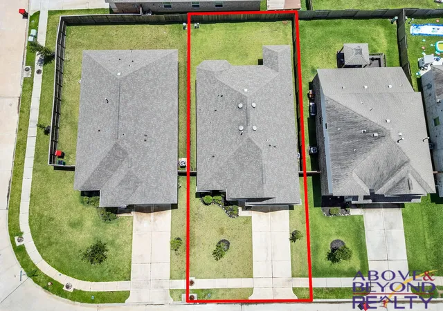 Photo 2 of Single family home for sale at 10809 Mendel Ter Dr, Rosharon, TX 77583 | MLS# 66614808 | Listing updated on 2026-09-12