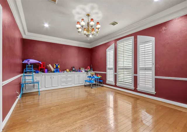 Photo 4 of Single family home for sale at 14907 Pine Point Ct, Houston, TX 77070 | MLS# 6722221 | Listing updated on 2026-07-22