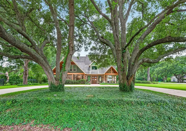 1st image of 3018 S Saddlebrook Ln, Katy, TX 77494 | MLS# 49058035