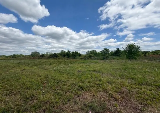 1st image of 1711 County Road 773, Angleton, TX 77515 | MLS# 58937547