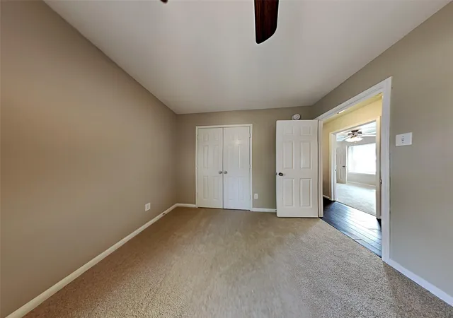 4th image of 74 Wimberly Wy, Conroe, TX 77385 | MLS# 78608051