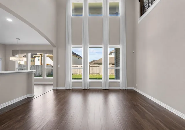 Photo 3 of Single family home for sale at 2414 Trocadero Ln, League City, TX 77573 | MLS# 89971915 | Listing updated on 2026-09-19
