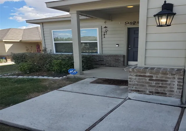 3rd image of 7120 Quarter Moon, Comfort, TX 78109 | MLS# 8307302