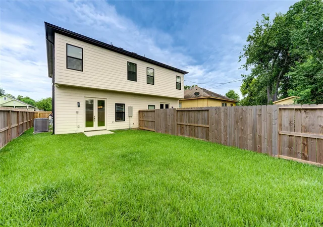 22nd image of 5421 Southlea St, Houston, TX 77033 | MLS# 49415709