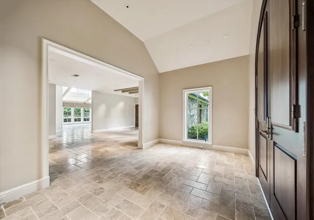 Photo 3 of Single family home for sale at 1 Gage Ct, Houston, TX 77024 | MLS# 3787132 | Listing updated on 2026-08-29