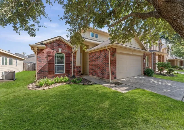 1st image of 24530 Lakecrest Town Dr, Katy, TX 77493 | MLS# 71901755