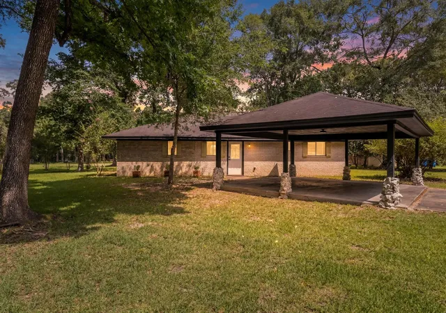 Homes for sale in Warren, TX | 917 Huckleberry Ln, Warren, TX 77664 | MLS# 87704712
