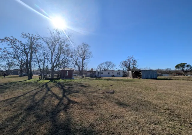 3rd image of 17941 State Hwy 36 S, Somerville, TX 77879 | MLS# 87466328