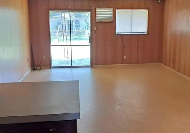 Photo 3 of Single family home for sale at 507 Bridal Wreath Ave, Orange, TX 77630 | MLS# 58352822 | Listing updated on 2026-09-23