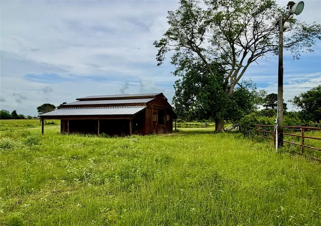 1st image of 26618 Mitchell Rd, Hempstead, TX 77445 | MLS# 70461878