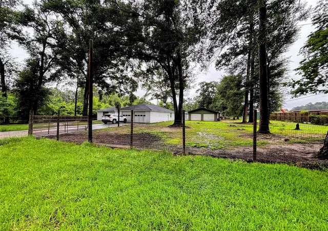 2nd image of 214 Mills Dr, Livingston, TX 77351 | MLS# 40982476