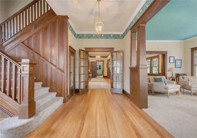 Photo 3 of Single family home for sale at 501 W Buck St, Caldwell, TX 77836 | MLS# 87141733 | Listing updated on 2026-08-28
