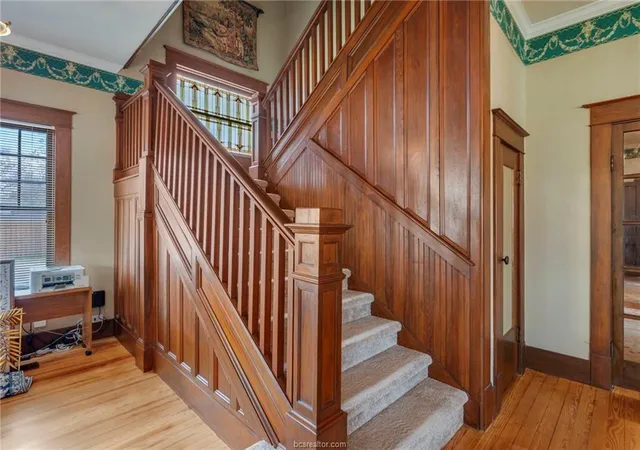 Photo 4 of Single family home for sale at 501 W Buck St, Caldwell, TX 77836 | MLS# 87141733 | Listing updated on 2026-08-28